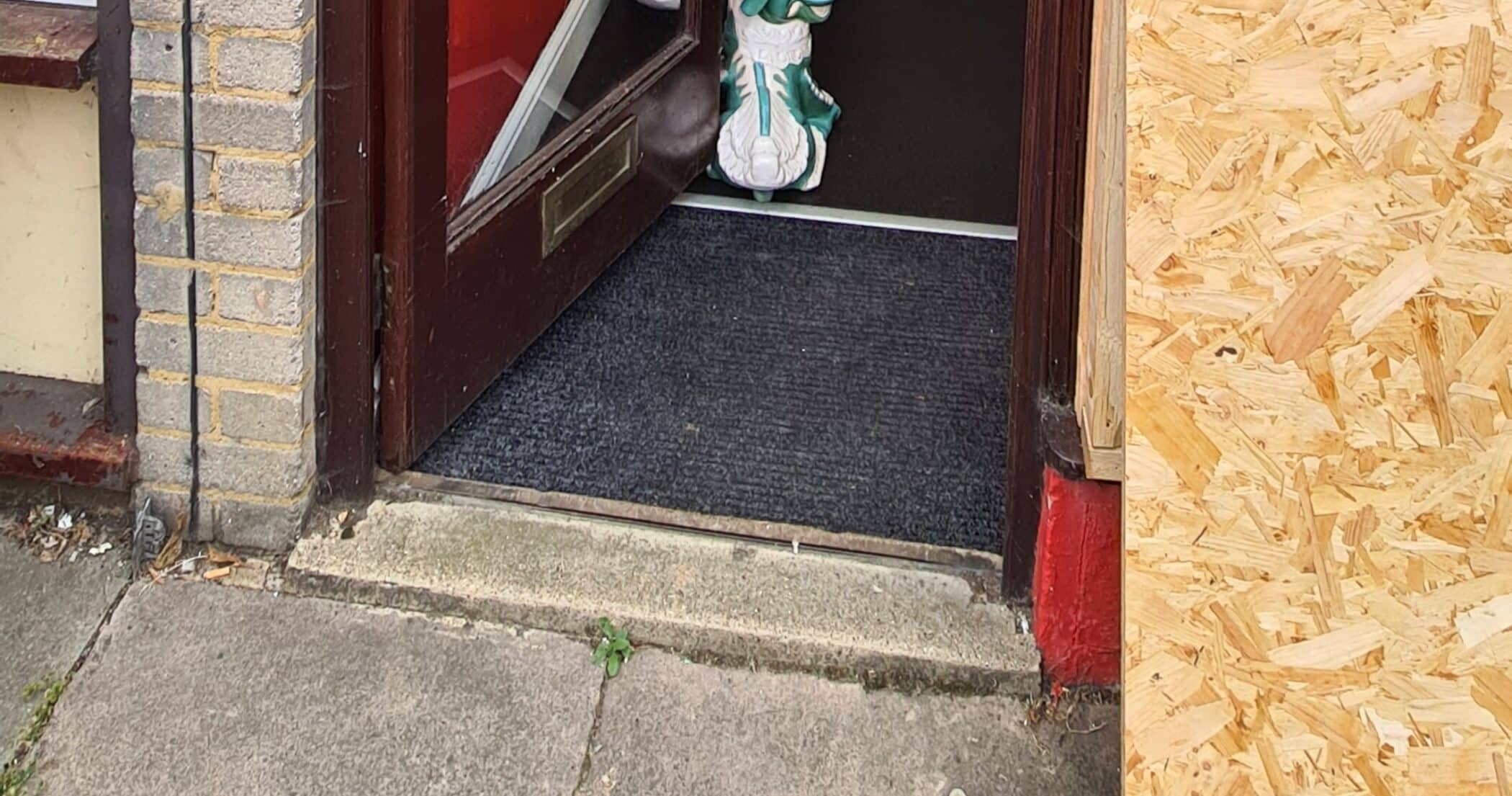 4front-construction-tattoo-parlour-doorway